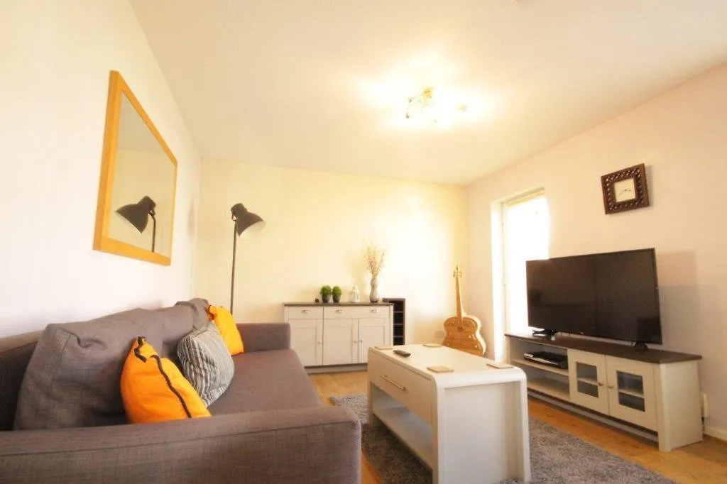 קינגסטון אפון הול Wind House View Apartment בריטניה