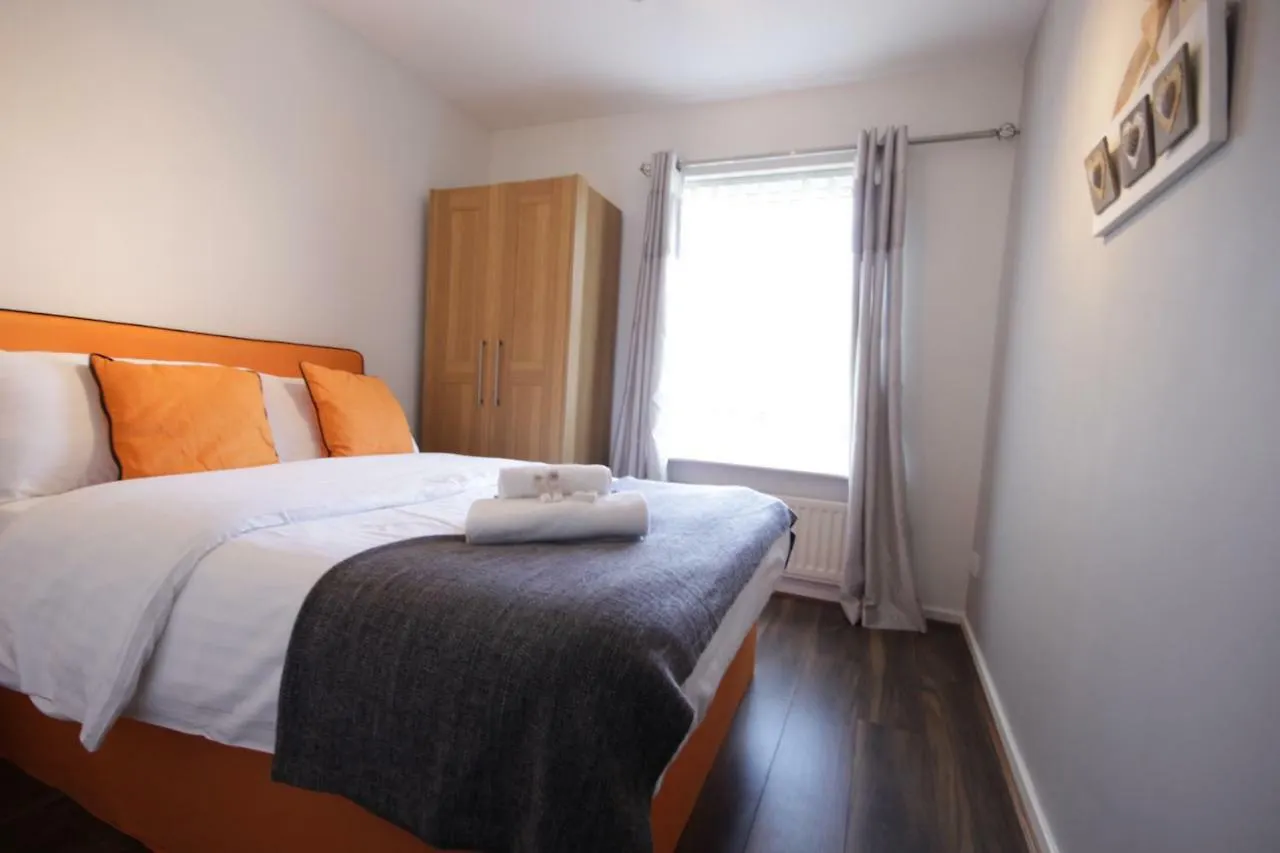 קינגסטון אפון הול Wind House View Apartment 0*, קינגסטון אפון הול